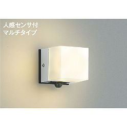 勝手口灯LED電球色7.4W(白熱球60W相当)非調光 AU 42318L 人感センサー付き