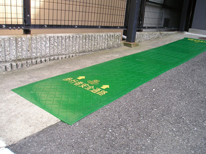 歩行者マット ソフトタイプ 厚3mm×幅600mm×3.6m